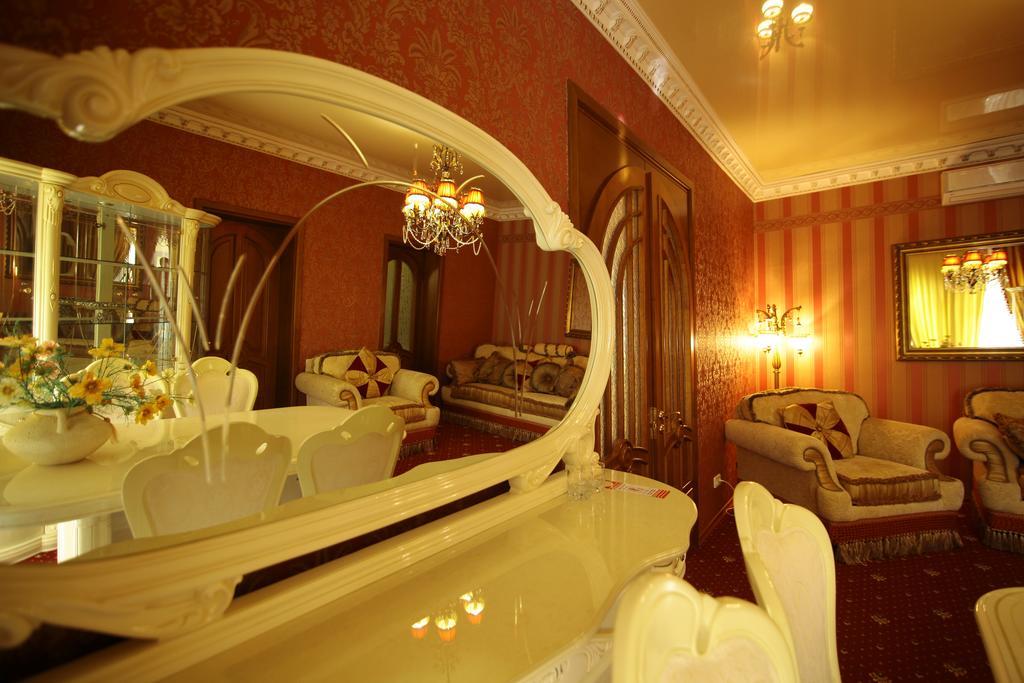 Korall Mykolaiv Exterior photo