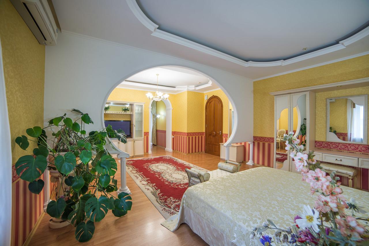 Korall Mykolaiv Exterior photo
